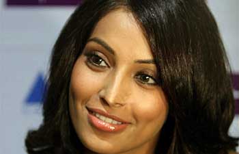 Bipasha has a new reason to smile!